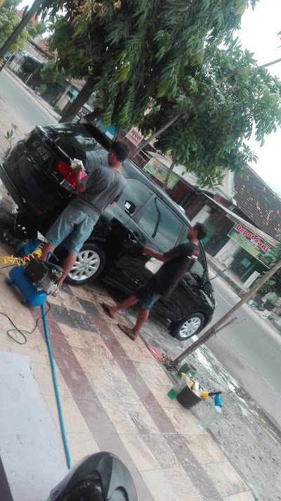 Photos of TAXI GENDIS = TAXI-Carter mobil-Pariwisata-Antar Jemput Bandara Solo,Jogja,Sby