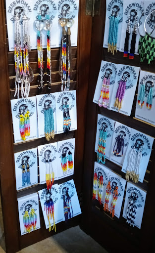 Deerwoman Dezigns - United States
