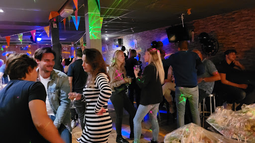 Hits café party service - Thumbnail