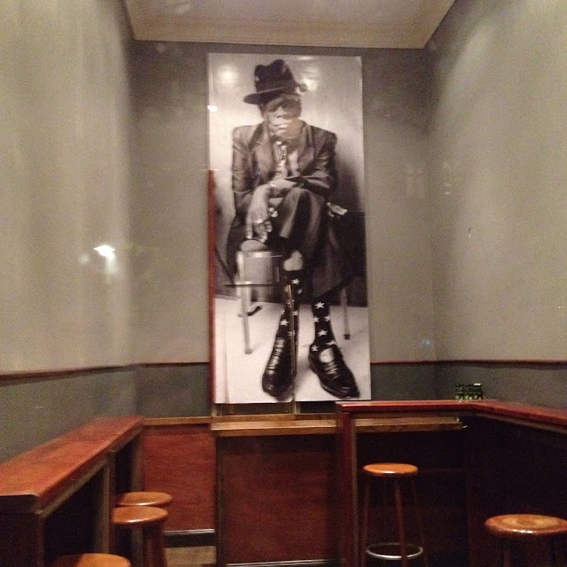 john lee hooker blues cafe ''... this is hip '' coffee ' n ' shoeshine / sandwichbar