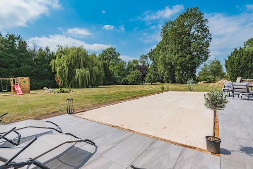 Photo de Villa Condry avec piscine intérieure et parc à Esternay (51310)
