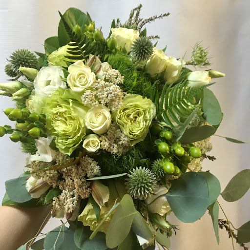 Maxwell's Flowers & Gifts - Thumbnail