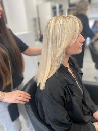 Photo n°19 de Le Salon Cosy à Marseille (Salon de coiffure)