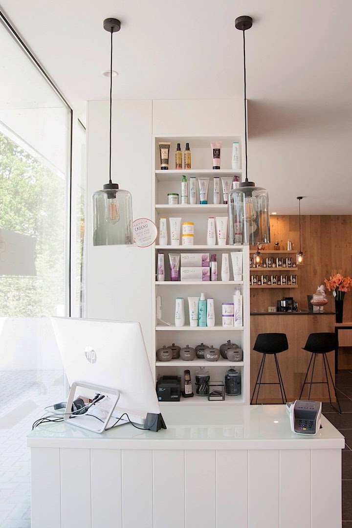 Les Ciseaux clinic 4