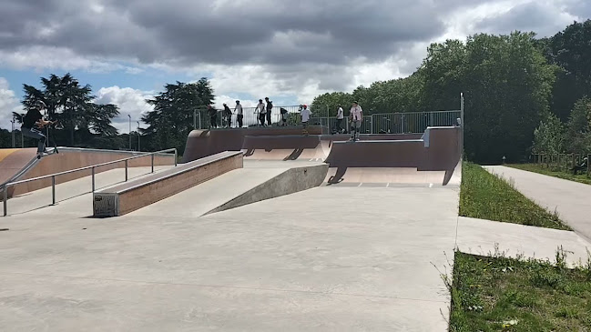 92190 Rte du Pavillon l'Abbé, 92190 Meudon