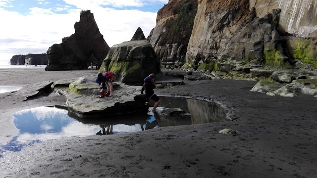 Three Sisters and the Elephant Rock