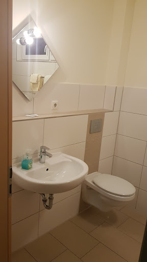 Hotel & Motel Zum Sandkrug - Thumbnail