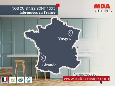 Cuisines 100 % françaises – Qualité et savoir-faire
Chez MDA Cuisine, nous faisons le choix du 100 % fabrication française. Nos meubles sont conçus et fabriqués dans nos ateliers partenaires en France, avec un haut niveau d’exigence en qualité et durabilité.
Acheter une cuisine MDA, c’est soutenir le savoir-faire local tout en bénéficiant de prix accessibles.
Découvrez nos modèles et notre engagement pour une production responsable.