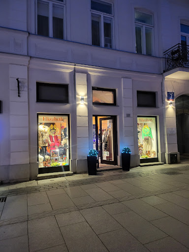 Sklep obuwniczy Elizabeth Warszawa . Modne , komfortowe buty i odzież damska.