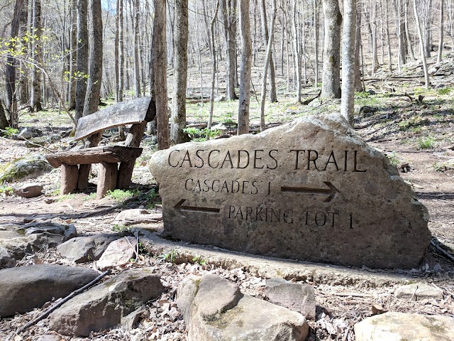 Cascade Falls Trailhead