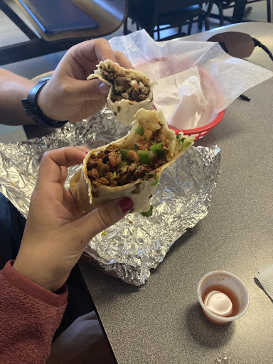 Dee's Burrito Shop - Thumbnail
