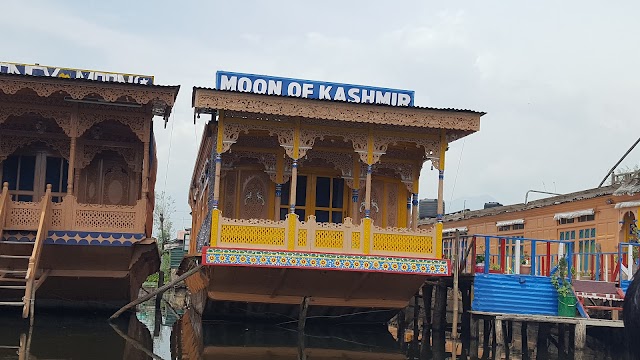 Dal Lake