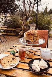 Photo n°9 de La Bouquinerie à Saint-Clar (Salon de thé)