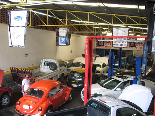 Taller Mecanico Centro Automotriz Chalmita