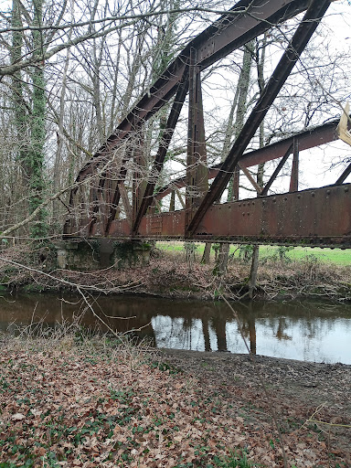 Vieux pont voix ferroviaires