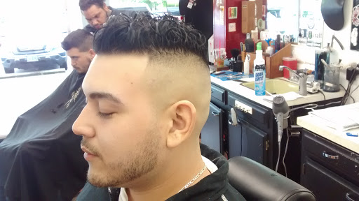 P'Dubs barbershop - Thumbnail