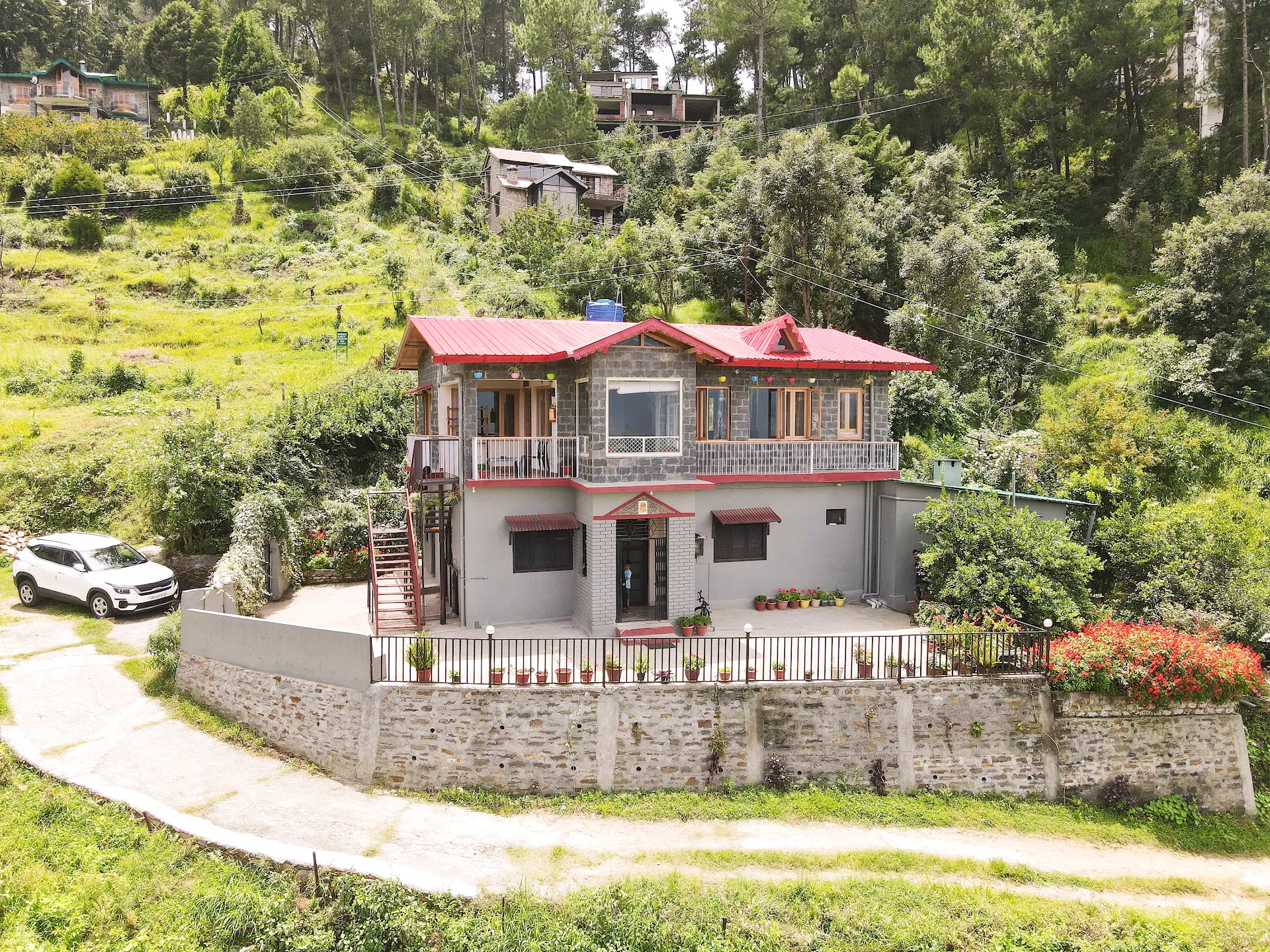 Nanda Devi Himalayan homestay नंदा देवी हिमालयन होम स्टे