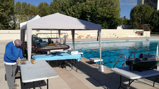 Pool Guy Coutel - Thumbnail