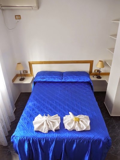 Photos of V&iacute;ctor Hotel
