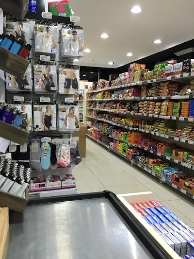 Photos of MoraMar Market