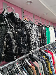 Photo n°2 de Chez Karine à Boulay-Moselle (Magasin de vêtements grandes tailles)