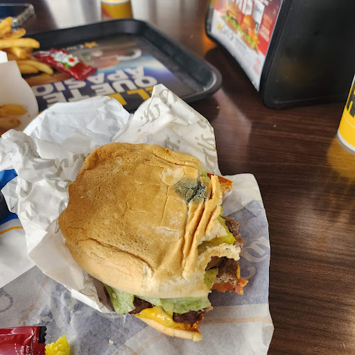 Carl's Jr. La Pila - Thumbnail