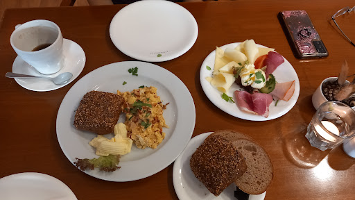 Plötners Café - Visual
