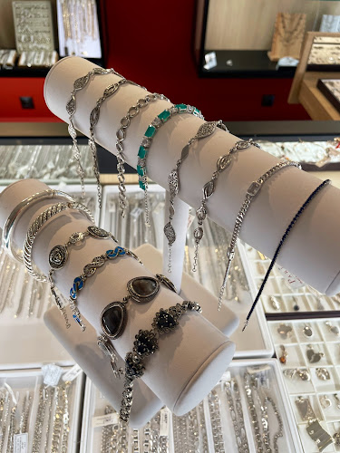 Comentarii opinii despre Usługi jubilerskie Andrzej Wittoń, obrączki i biżuteria.