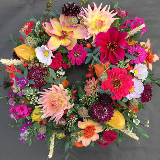 Daphne and Doreen Flower Studio - Thumbnail