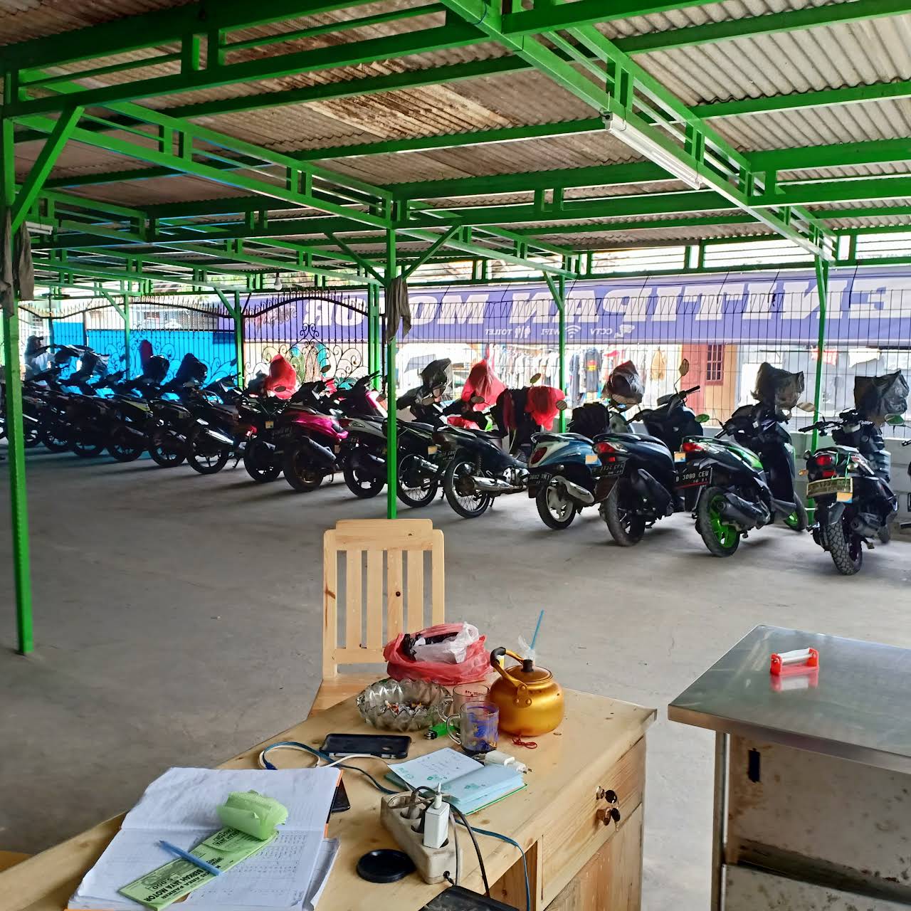 Penitipan Motor Stasiun Tanah Tinggi 'Berkah Jaya Motor' - Tempat