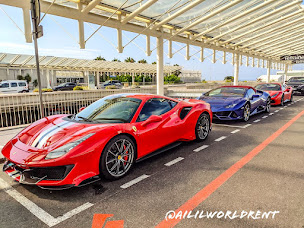 Photo n°5 de Rent Ferrari Lamborghini in Cannes by AiLiL World Rent à Cannes (Agence de location de voitures)