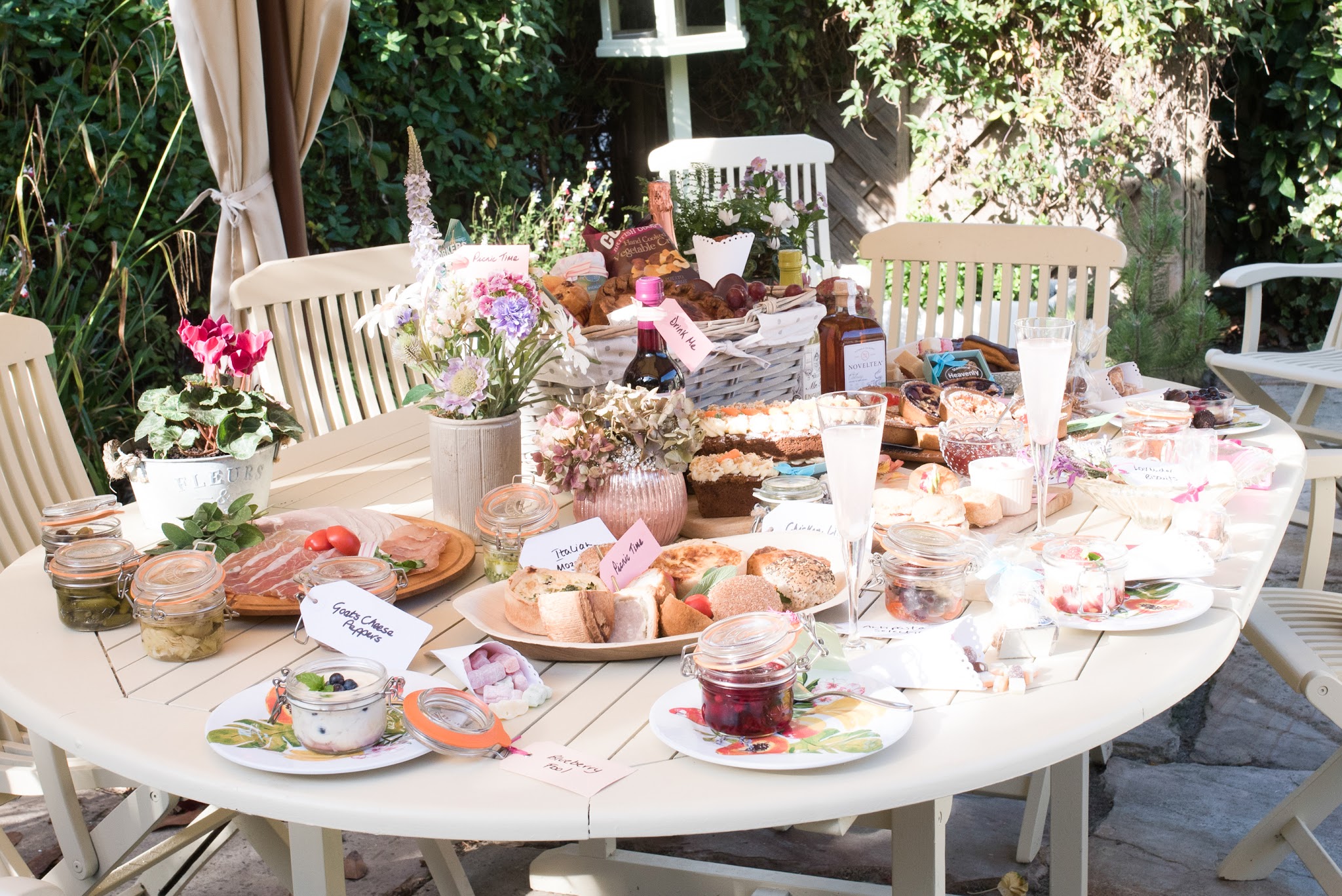 Jeeves Catering - Wedding and Corporate Caterers - Catering - photo 1