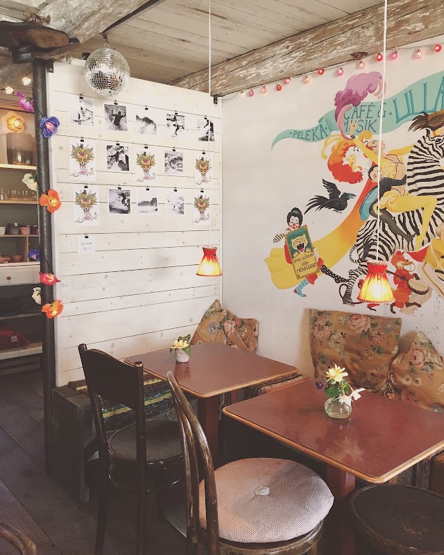 Lillaro Café