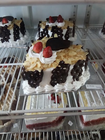 Photos of Almond Bakery, Cake & Ice Cream