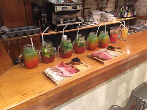 Photo n°1 de AUBERGE DES VANNEAUX , Baan Khun Thaï à Presles (Restaurant français)