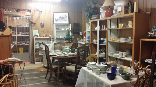 Chelan Falls Store - Visual