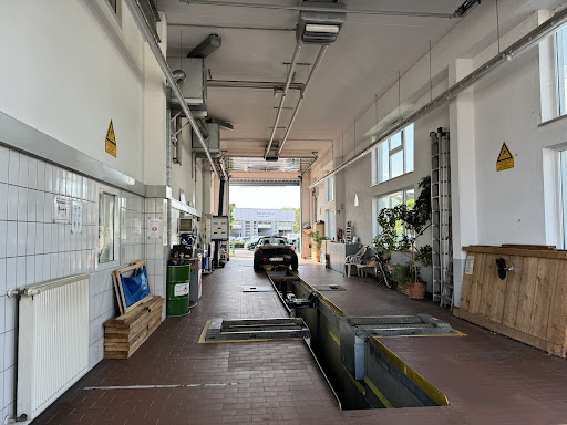 TÜV Service Center Hofheim Gallery - Germany