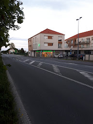 Photo n°13 de Pharmacie du Chapeau Rouge - Matériel médical - Téléconsultation - Non-stop le samedi 9-16h à Téteghem-Coudekerque-Village (Pharmacie)