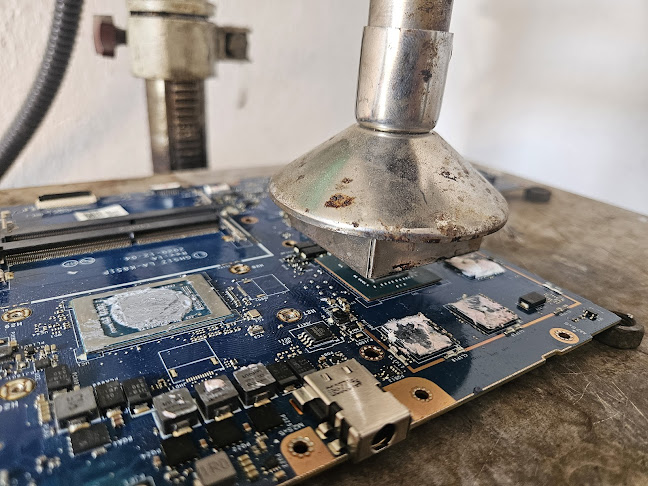 Comentarii opinii despre Elkon serwis i naprawa laptopów komputerów Warszawa