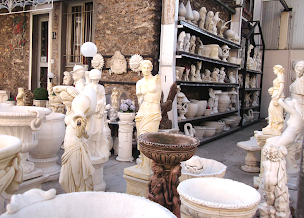 Photo n°2 de AUX TRESORS DE MARIE - DECORATION DE JARDIN. à Poissy (Magasin)