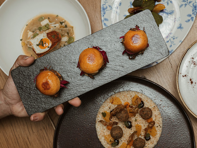 Ataula Gastrobar by null