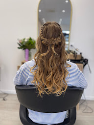 Photo n°19 de Coiffure Osé Esthétique à Saint-André-de-Cubzac (Salon de manucure)