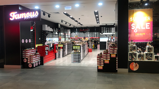 Famous Footwear Craigieburn - Thumbnail