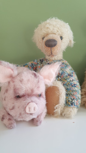 Knoevelkes Gertie's online mohair shop. - Thumbnail