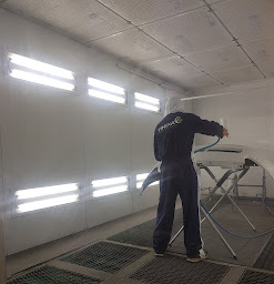 Photo n°12 de Carrosserie Brunet Grégory (24) à Saint-Cyprien (Atelier de carrosserie automobile)