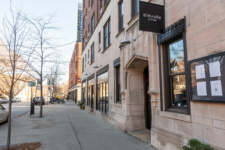 1325 W Wilson Ave by null