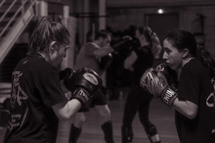 Photo n°34 de LeCercle SBF33 Eysines Boxe Française Kick Boxing compétition et loisirs à Eysines (Club de kick-boxing)