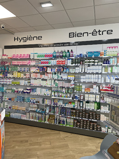 PHARMACIE DE LA MAIRIE TCHUENKAM SIMO - Thumbnail