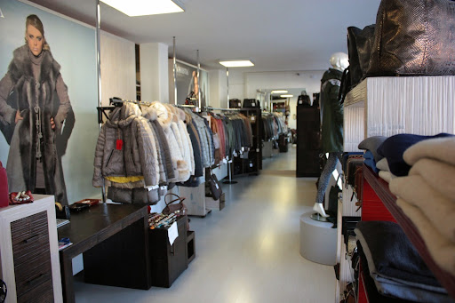 Christia Store - Visual