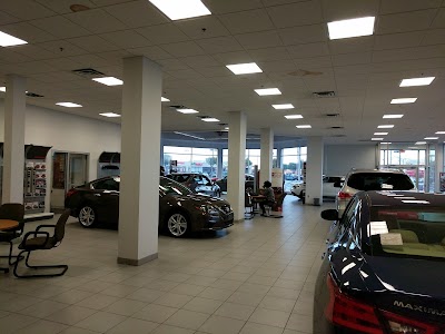 Photos of Andy Mohr Nissan